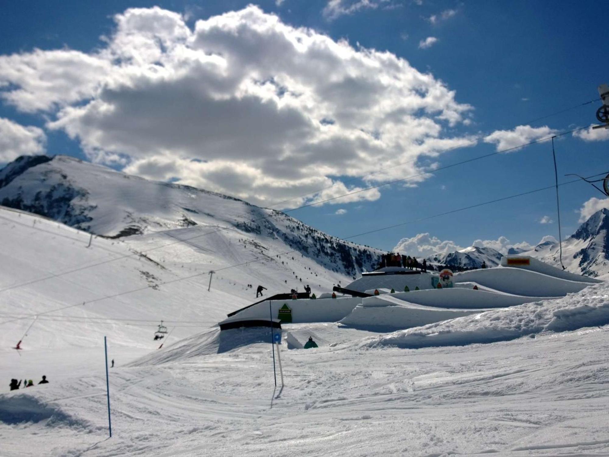 Charmant Studio Cabine 4 Pers. Avec Balcon, Proche Centre Et Thermes A Saint-Lary-Soulan - Fr-1-296-231 Luaran gambar